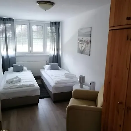Pelso Villa
