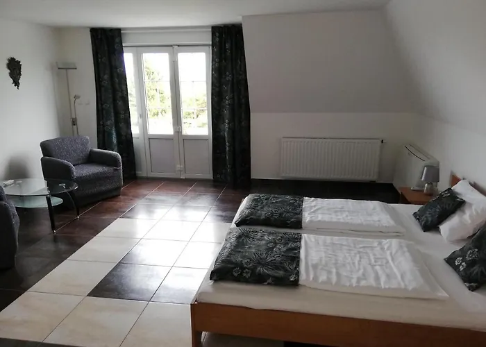 Villa Pelso